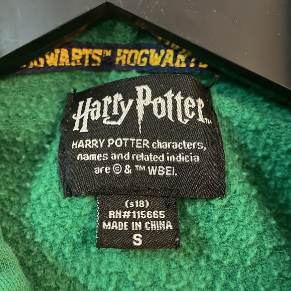 Harry Potter Slytherin Men’s Hoodie Size Small - Picture 4 of 6